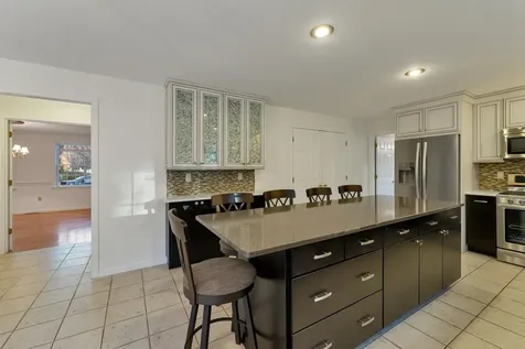 34 Stowecroft Drive Hampton NH 03842