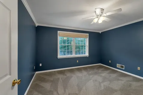 34 Stowecroft Drive Hampton NH 03842