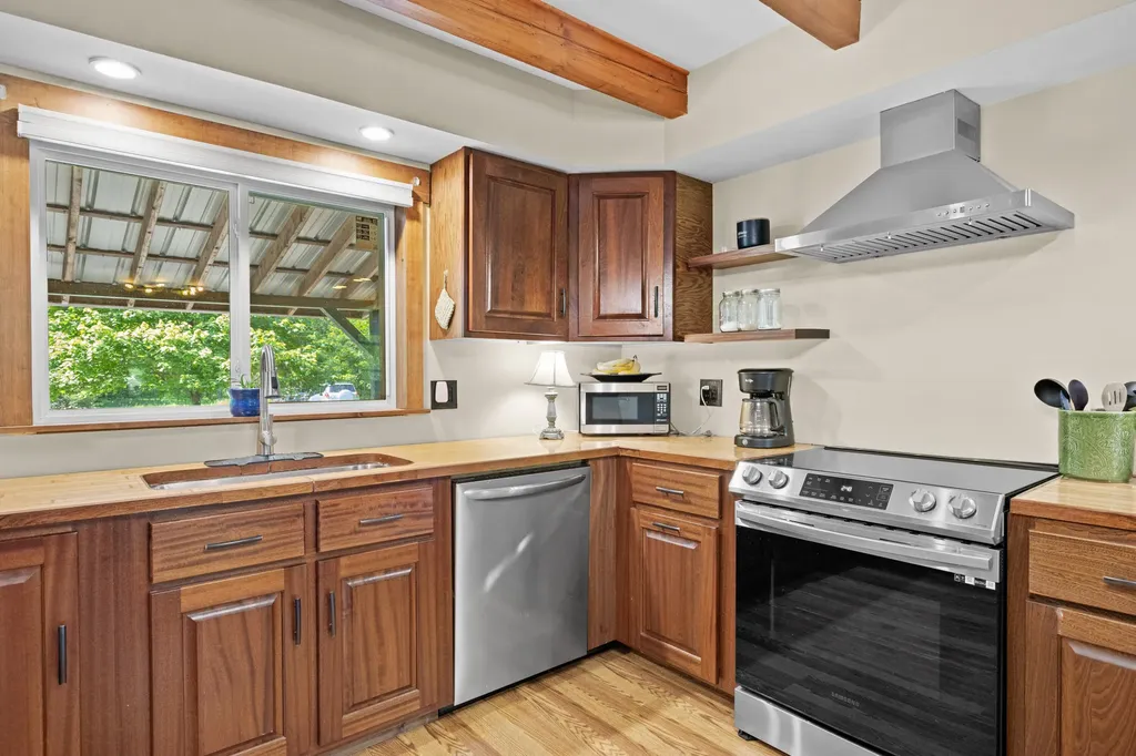 43 Knights Pond Road South Berwick ME 03908