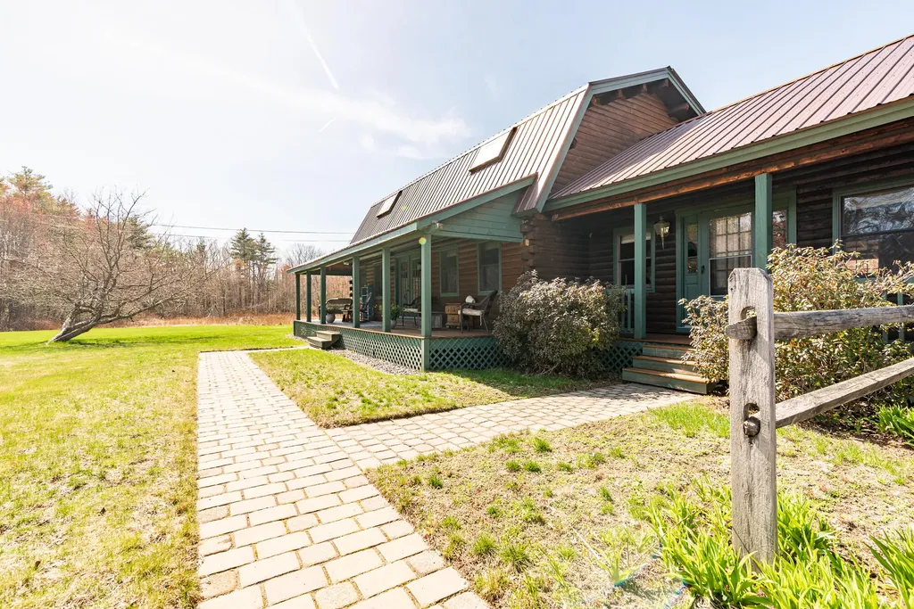 43 Knights Pond Road South Berwick ME 03908