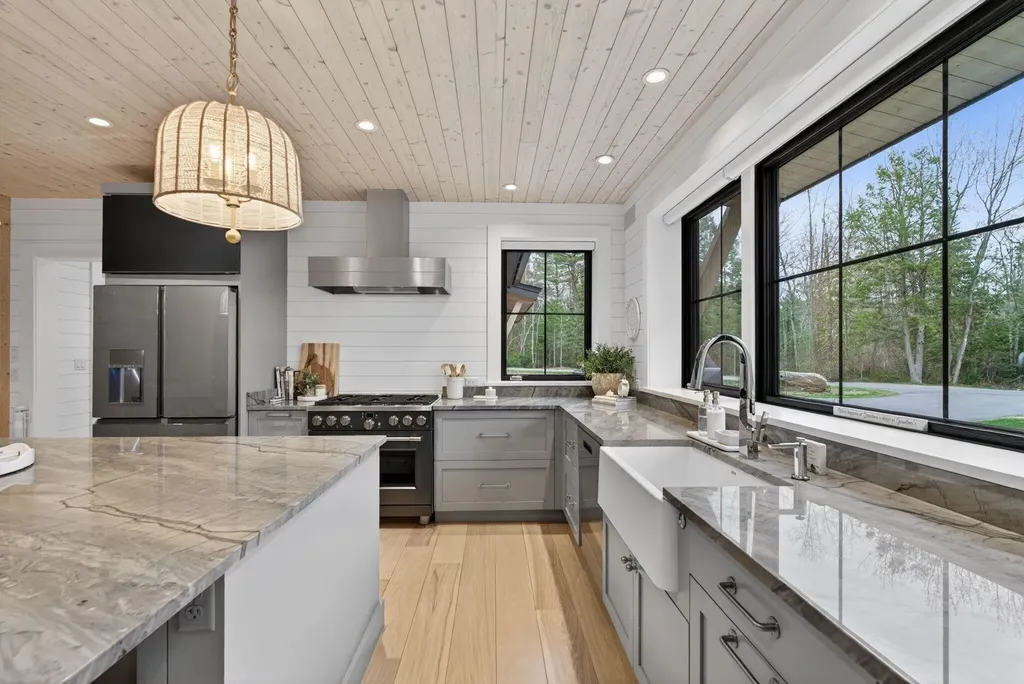42 Binnacle Lane Kennebunkport ME 04046