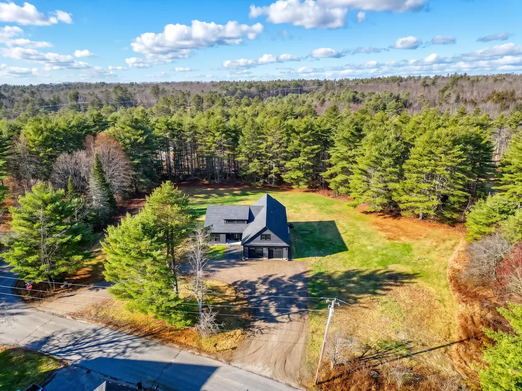 6 Shuman Road Windsor ME 04363