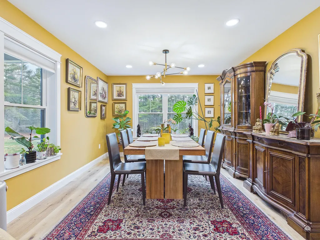 6 Shuman Road Windsor ME 04363
