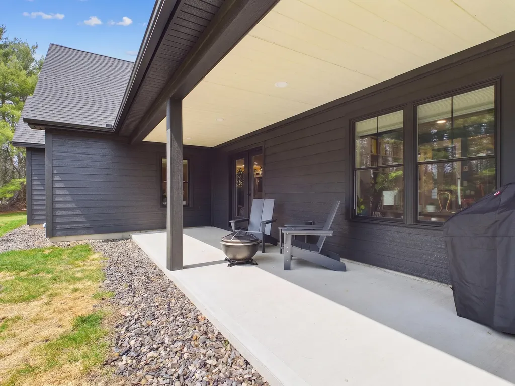 6 Shuman Road Windsor ME 04363