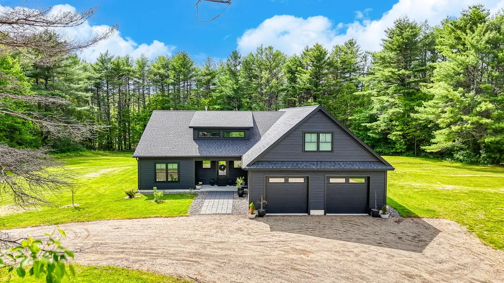 6 Shuman Road Windsor ME 04363