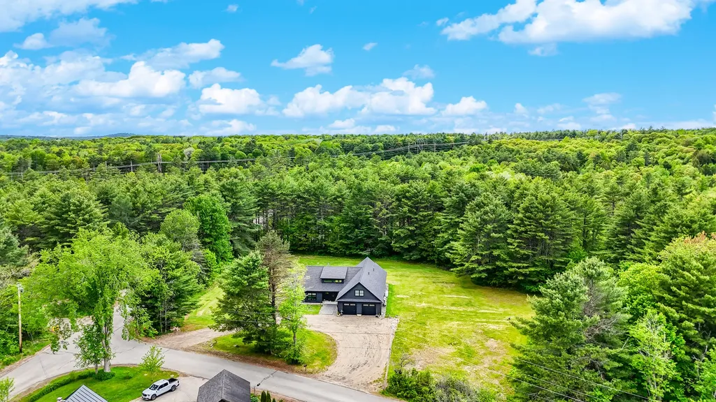 6 Shuman Road Windsor ME 04363
