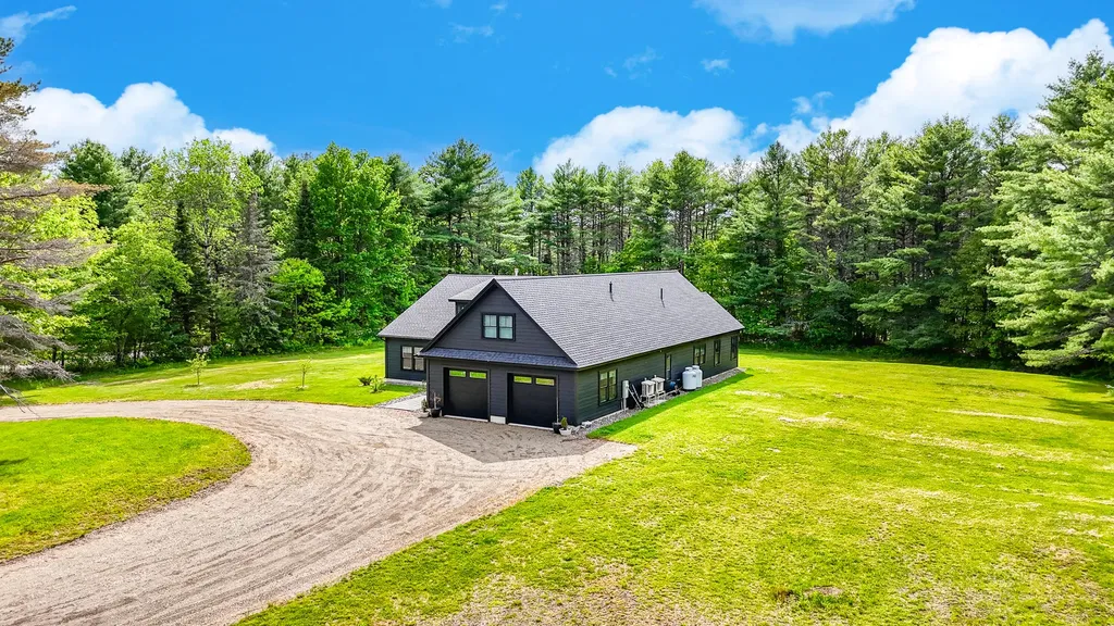 6 Shuman Road Windsor ME 04363