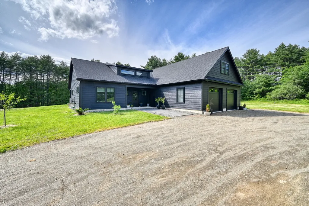 6 Shuman Road Windsor ME 04363