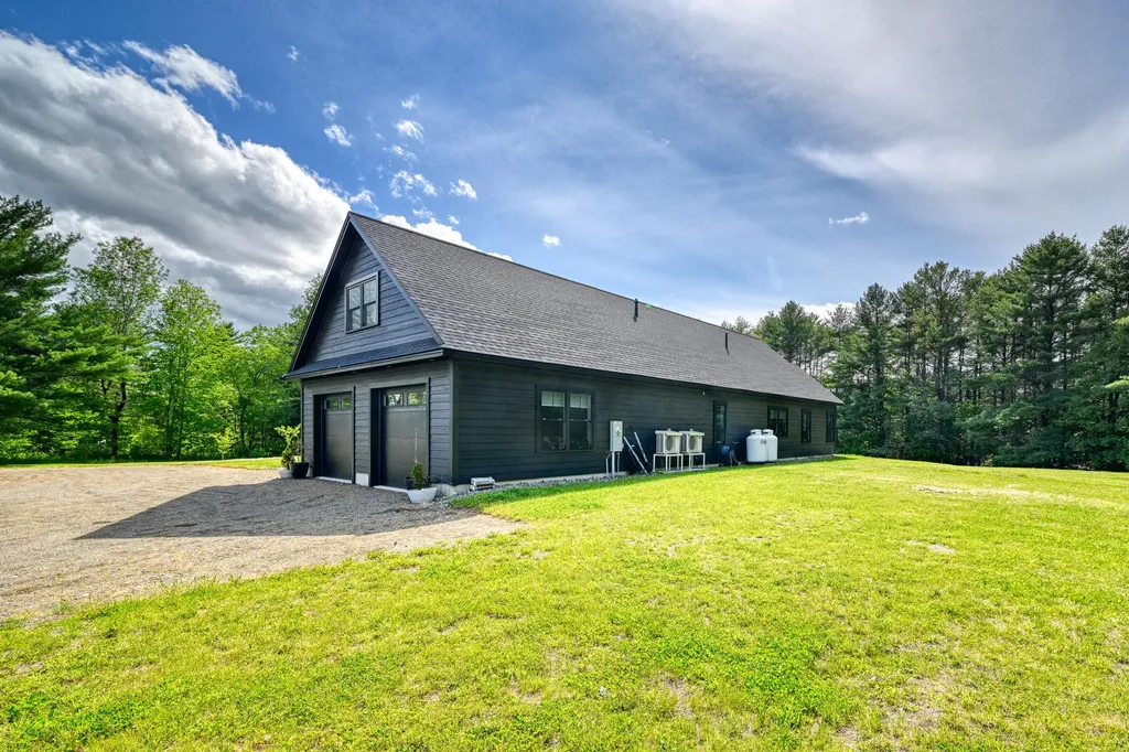 6 Shuman Road Windsor ME 04363