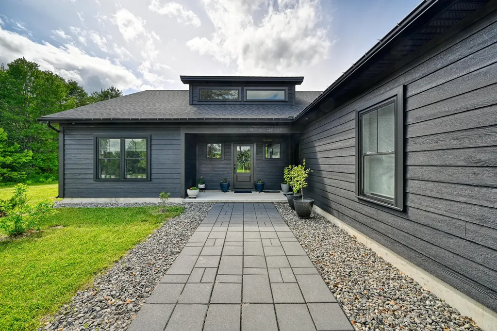 6 Shuman Road Windsor ME 04363
