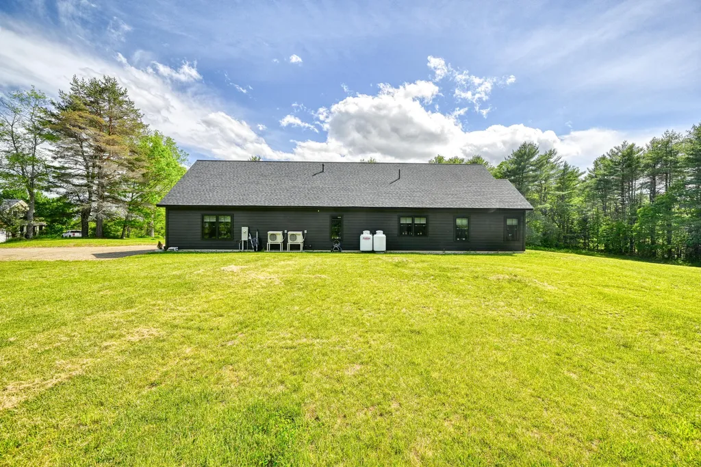 6 Shuman Road Windsor ME 04363