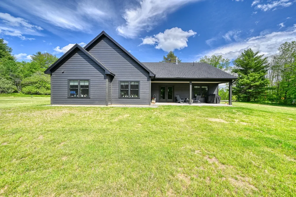 6 Shuman Road Windsor ME 04363