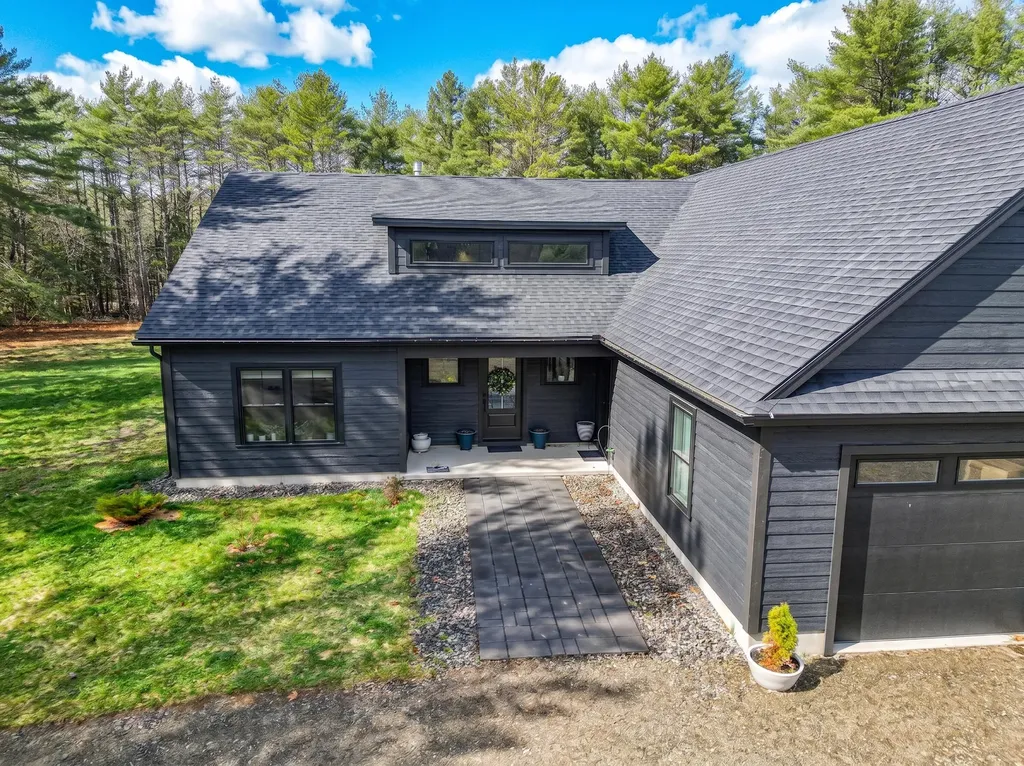 6 Shuman Road Windsor ME 04363