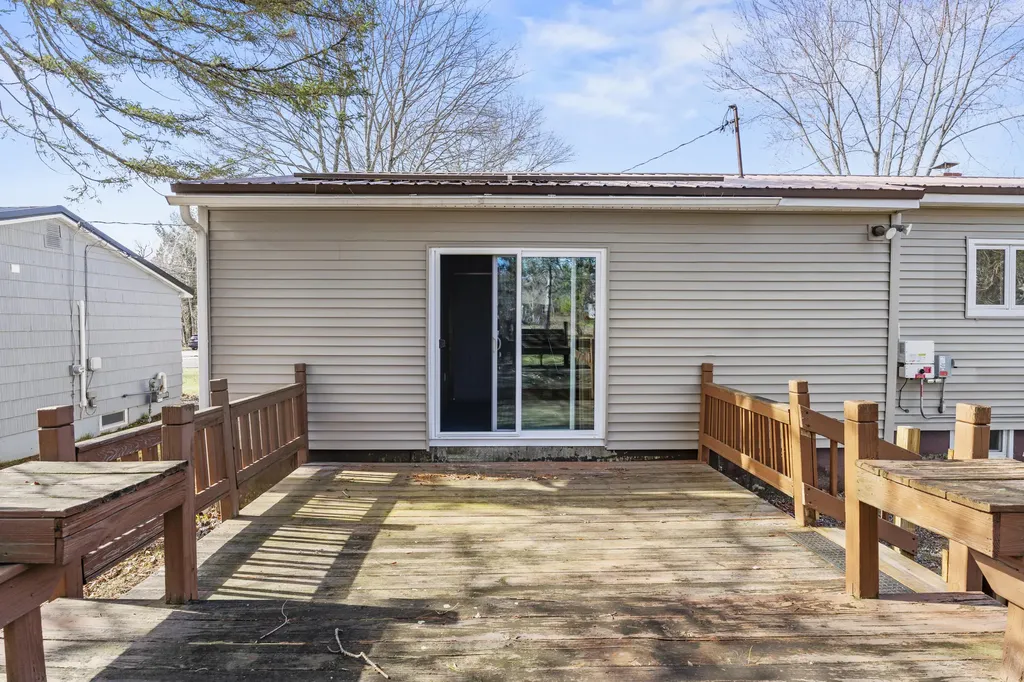 12 Sunset Drive Orono ME 04473