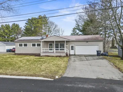 12 Sunset Drive Orono ME 04473