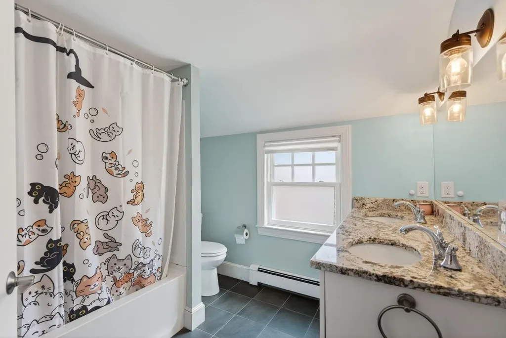 23 Neal Street Portland ME 04102