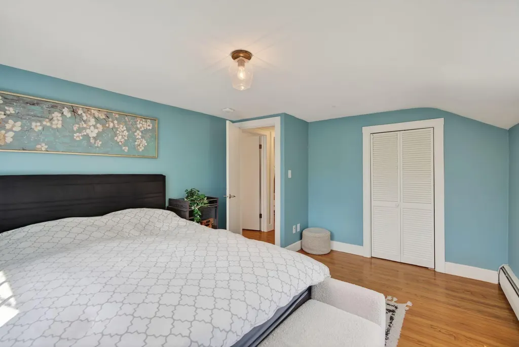 23 Neal Street Portland ME 04102