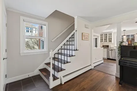 23 Neal Street Portland ME 04102