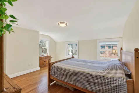23 Neal Street Portland ME 04102
