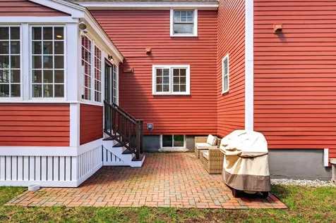 23 Neal Street Portland ME 04102