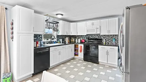 11 Michelle Way Saco ME 04072