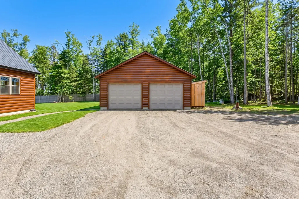 1590 Pripet Woods Lane Islesboro ME 04848