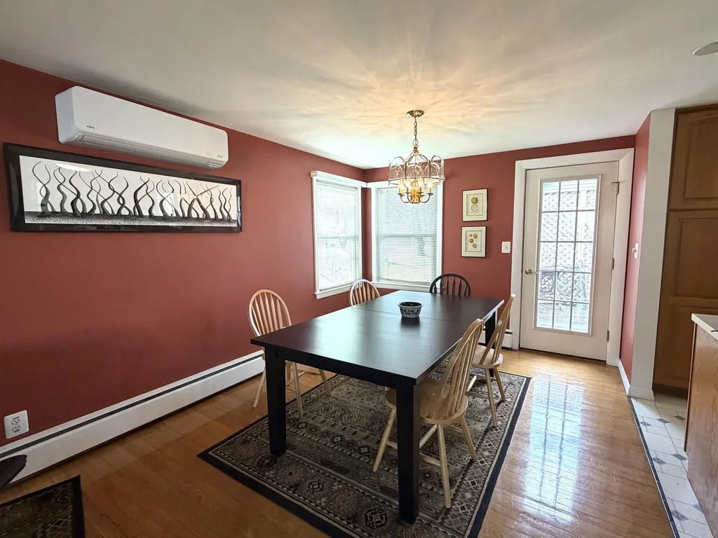 123 Fifteenth Street Bangor ME 04401