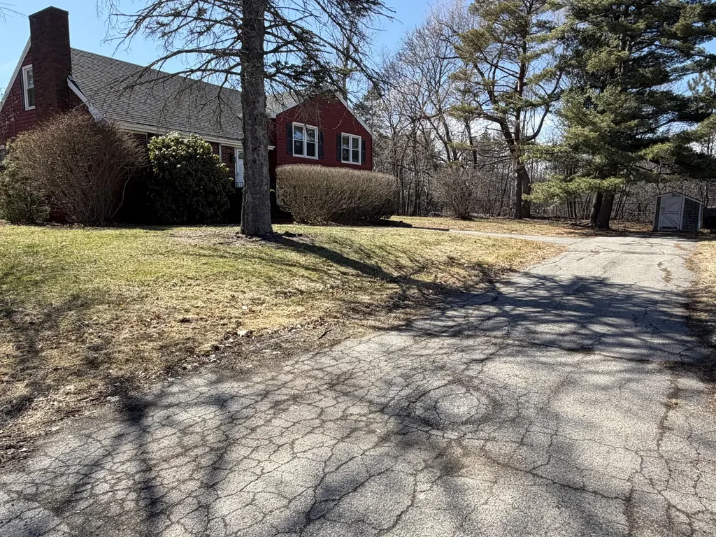 123 Fifteenth Street Bangor ME 04401