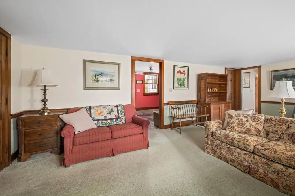 27 Academy Street South Berwick ME 03908