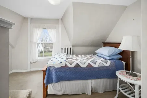 27 Academy Street South Berwick ME 03908