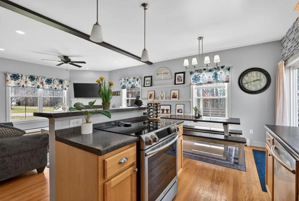 52 Harvest Hill Road Windham ME 04062