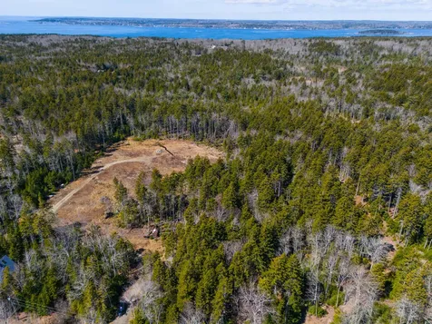 37 Yellow Head Road Bristol ME 04554