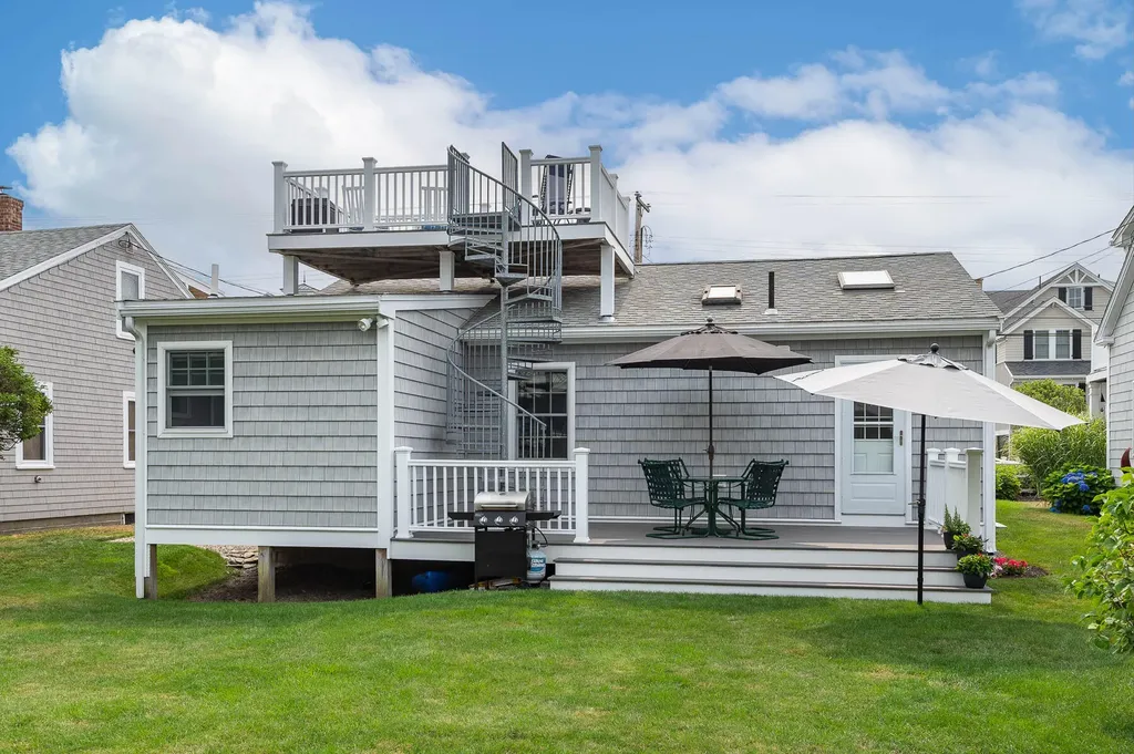 454 Ocean Avenue Wells ME 04090