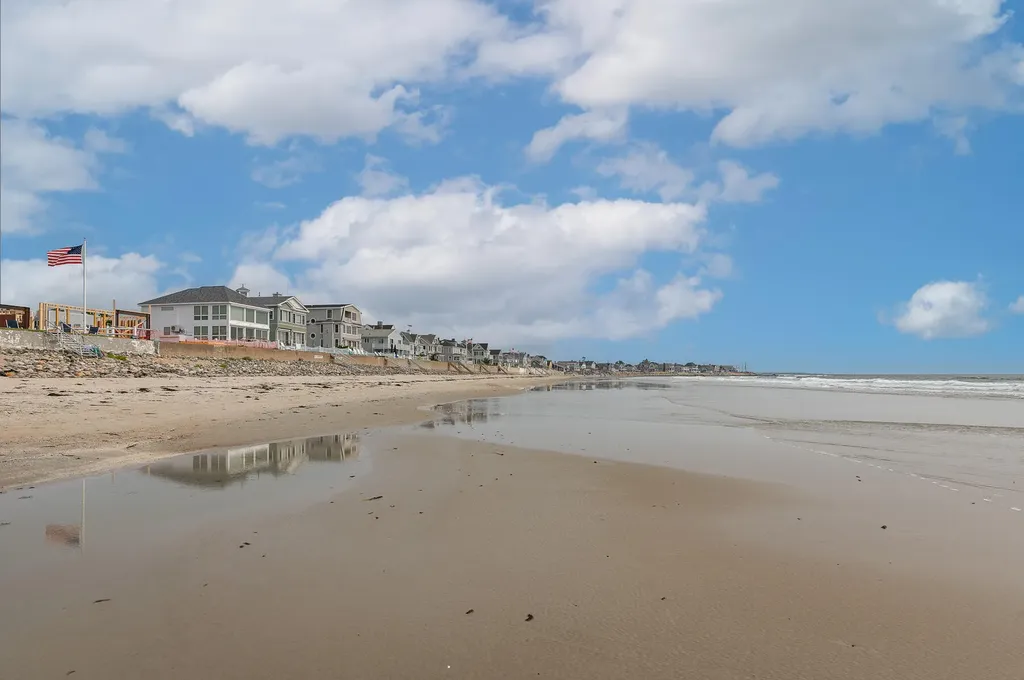 454 Ocean Avenue Wells ME 04090