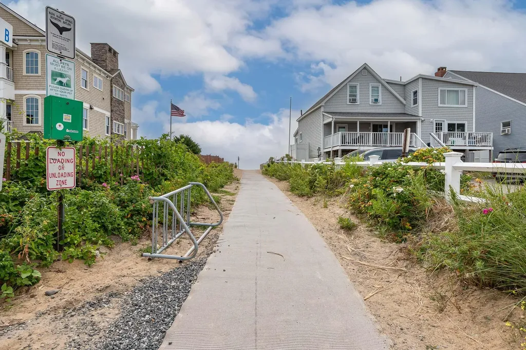 454 Ocean Avenue Wells ME 04090