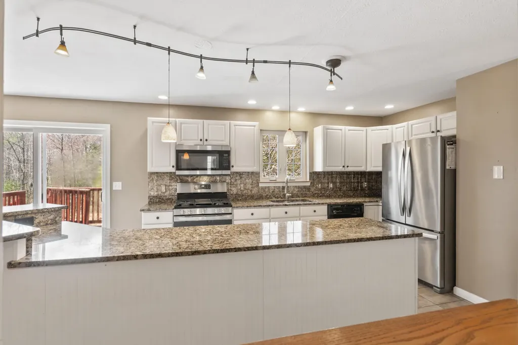 8 Elliott Road Gorham ME 04038