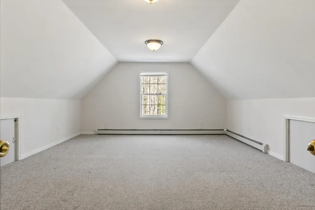 8 Elliott Road Gorham ME 04038