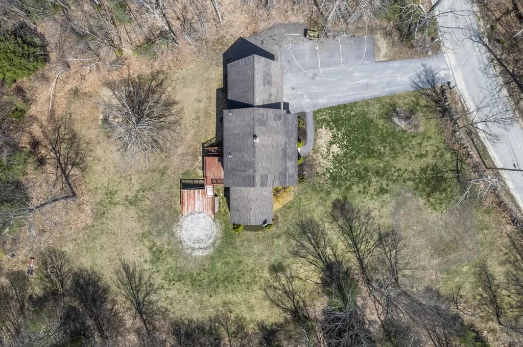 8 Elliott Road Gorham ME 04038