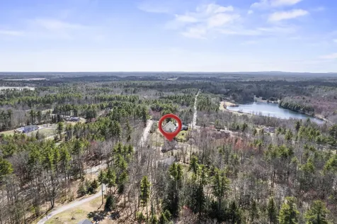 8 Elliott Road Gorham ME 04038