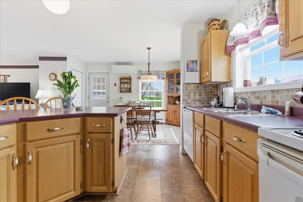 136 Stirling Road Warren ME 04864