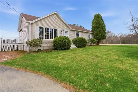 136 Stirling Road Warren ME 04864