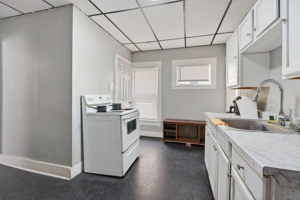 153 Pine Street Lewiston ME 04240