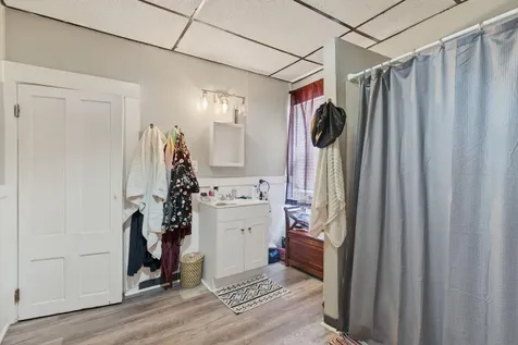 153 Pine Street Lewiston ME 04240