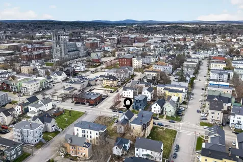 153 Pine Street Lewiston ME 04240