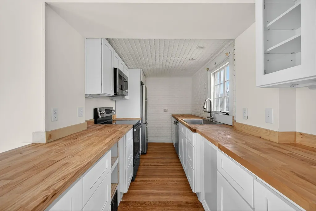 110 Maple Street Cornish ME 04020
