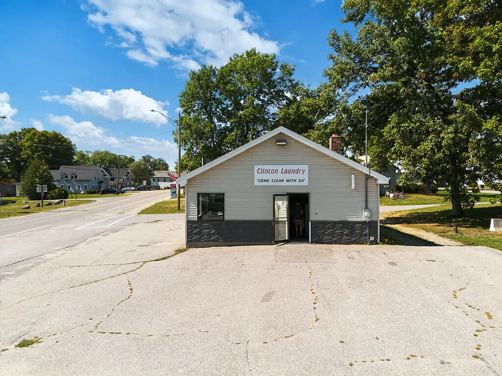1198 Main Street Clinton ME 04927