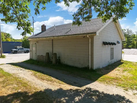 1198 Main Street Clinton ME 04927