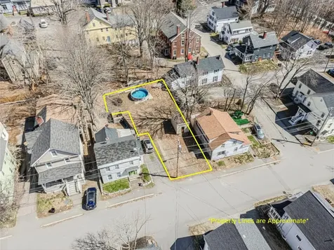 35 Oak Street Augusta ME 04330