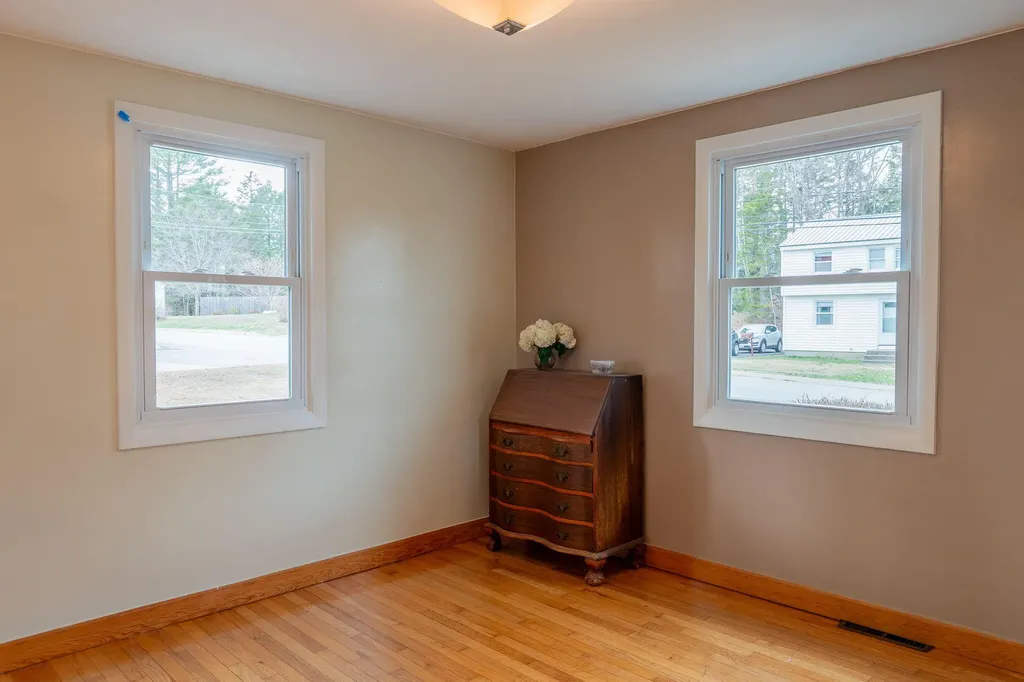 7 Patricia Road Brunswick ME 04011