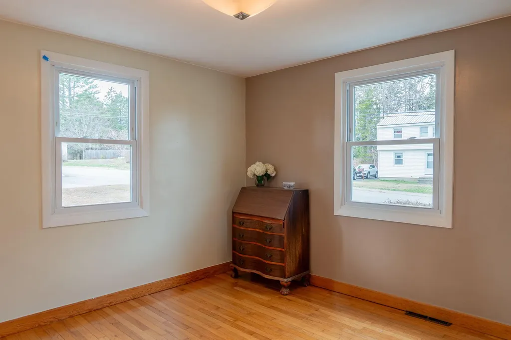 7 Patricia Road Brunswick ME 04011